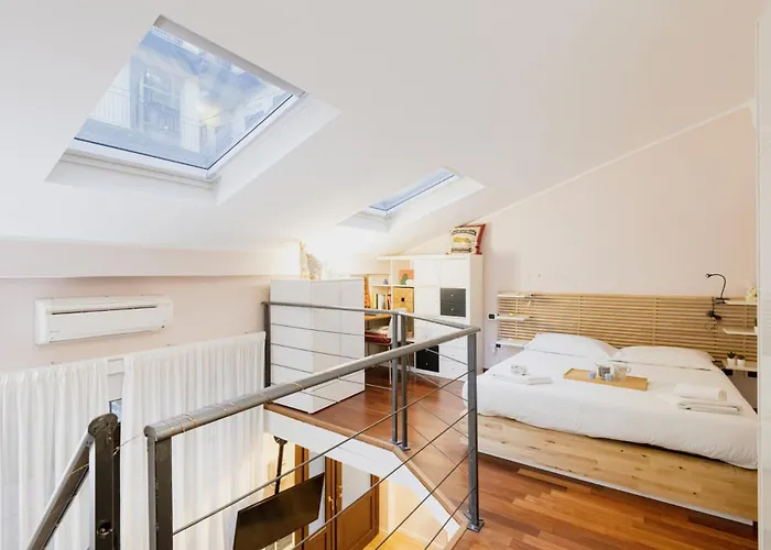 Easylife - - Corso Xxii Marzo 39pt - Duomo * Mediolan