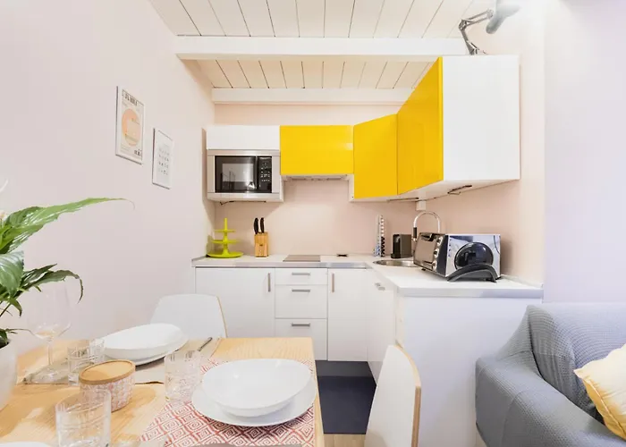 Easylife - - Corso Xxii Marzo 39pt - Duomo Mediolan